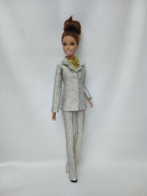 Kostýmek pro Barbie — foto 2