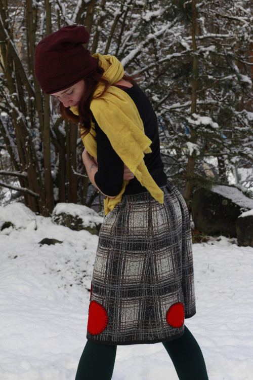 VÝPRODEJ Recy-sukně DOTS — foto 4