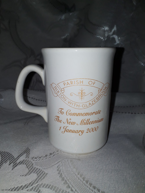 Starý porcelánový hrníček... — foto 2