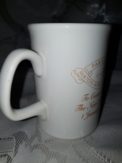 Starý porcelánový hrníček... — foto 6