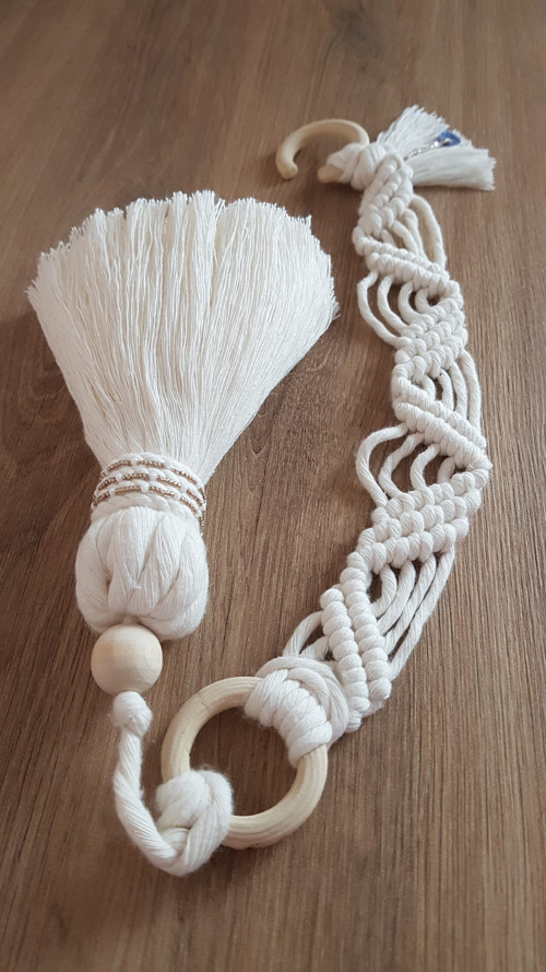 Macrame střapec na závěs s rokajlem — foto 4