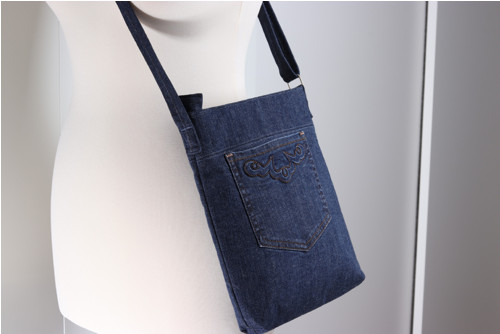 Džínová cross body tmavá — foto 3
