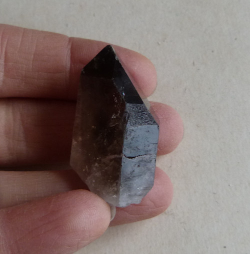 Záhněda - krystal - 3,7 cm — foto 2