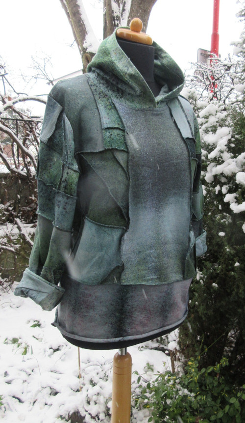 Mikina s kapucí — foto 2