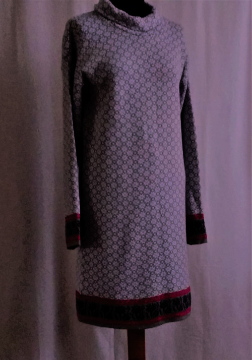 Šaty 111 — foto 3