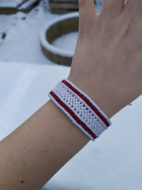 Macrame náramek bílý — foto 4
