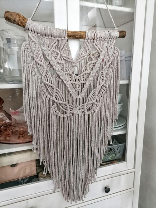 Macrame dekorace v barvě latte — foto 2