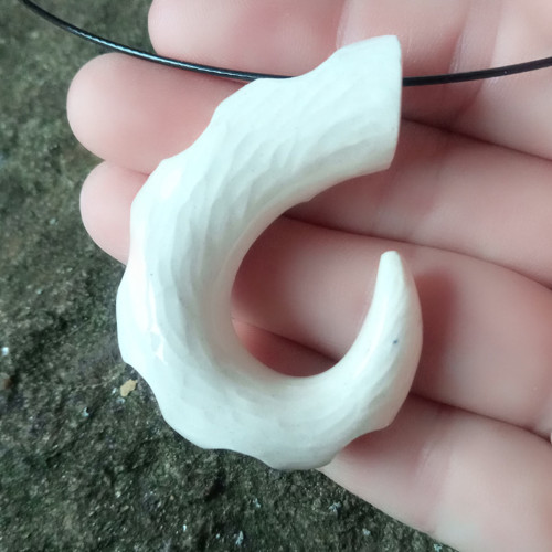Porcelánový přívěsek — foto 2