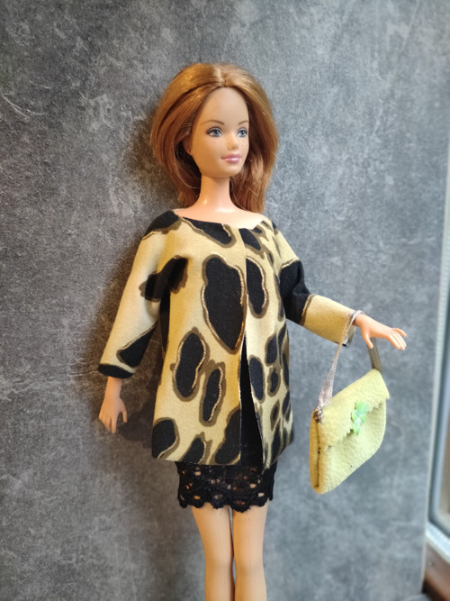 Společenský komplet pro Barbie — foto 3