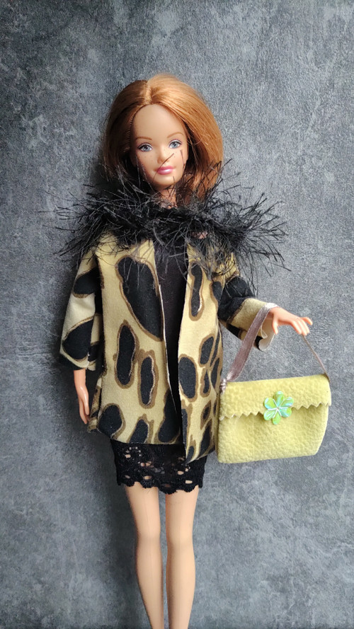 Společenský komplet pro Barbie — foto 2
