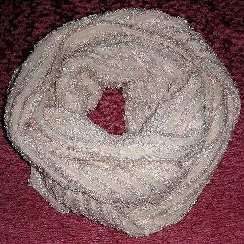 Nákrčník "Pudrový" — foto 2