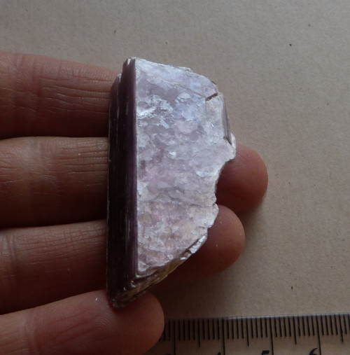 Lepidolit - 5 cm — foto 2