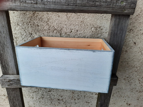 Dřevěná bedýnka bílá patina — foto 4