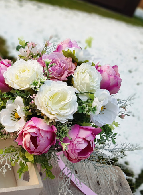 Kytice "Jarní romance" — foto 4