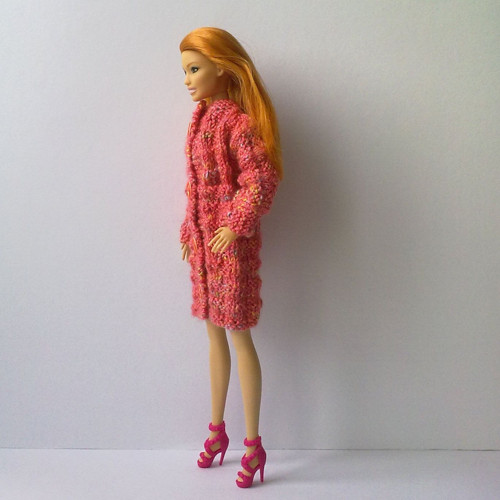 Oblečky pro Barbie - kabát — foto 5