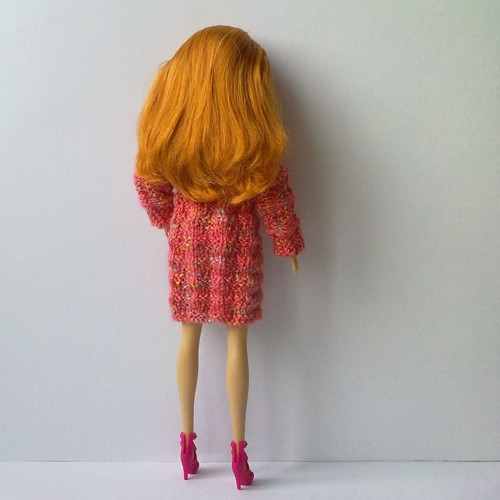 Oblečky pro Barbie - kabát — foto 6