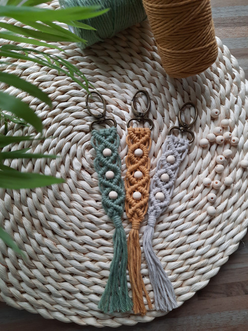 Macrame klíčenky — foto 3