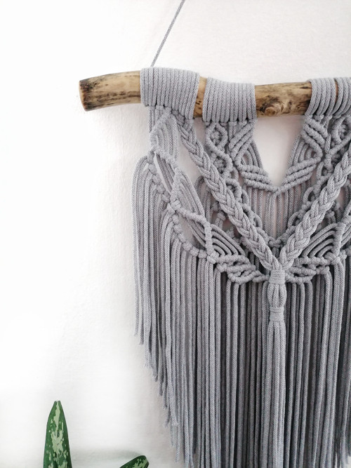 Macrame dekorace v šedé barvě — foto 4