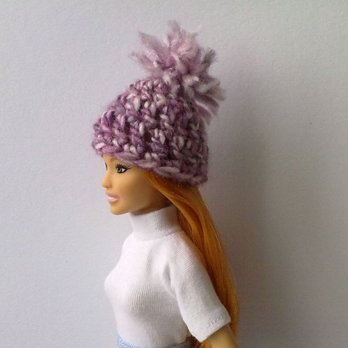 Oblečky pro Barbie - čepice — foto 2