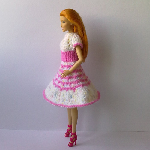 Oblečky pro Barbie - šaty — foto 2