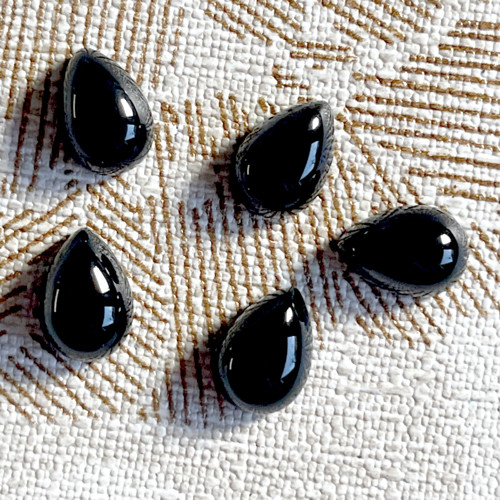 Onyx kabošon slza 10x7mm — foto 4