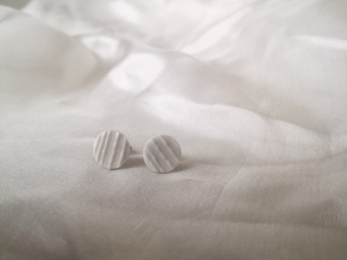 Porcelánové naušnice bílé — foto 3
