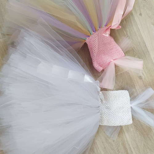 Dlouhé tylové šaty na přání — foto 2
