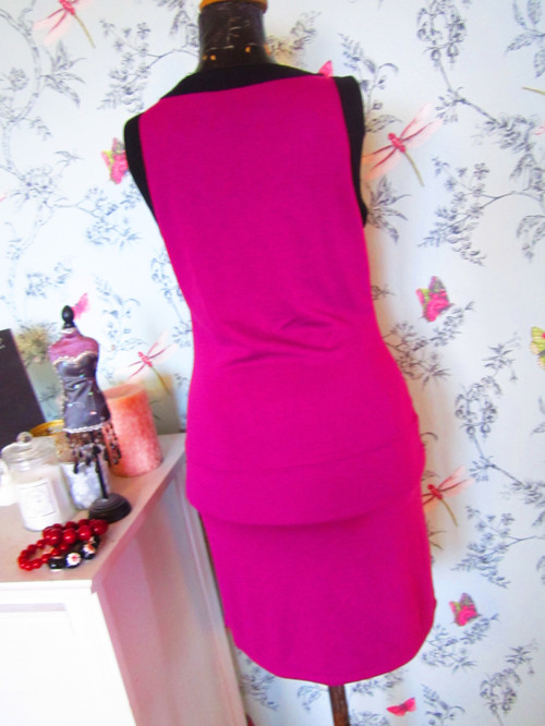 Pencil retro šaty fuchsia — foto 4