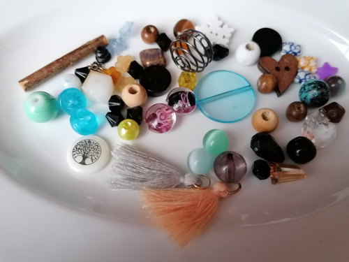 Mix korálků 60 ks — foto 3