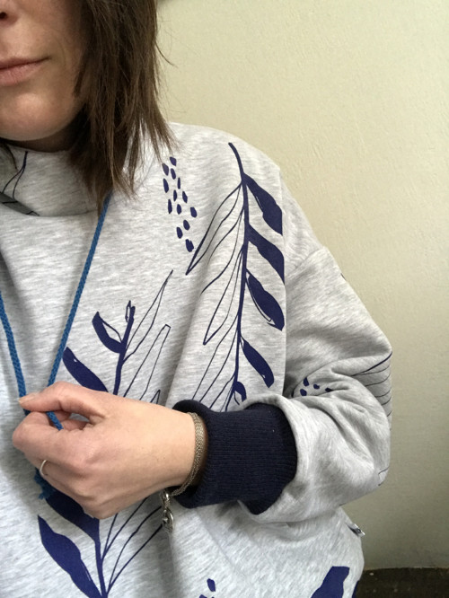 Mikina/flora — foto 2