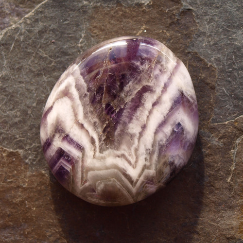 Ametyst chevron, placka 41 x 38 mm — foto 3