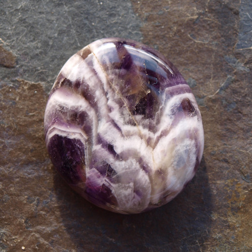 Ametyst chevron, placka 41 x 38 mm — foto 2