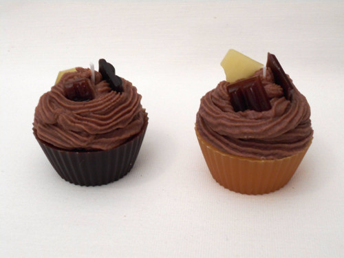 Svíčka cupcake s pařížskou šlehačkou a čokoládou — foto 6