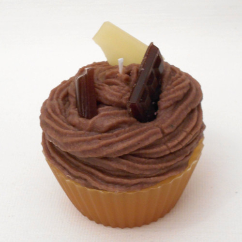 Svíčka cupcake s pařížskou šlehačkou a čokoládou — foto 4