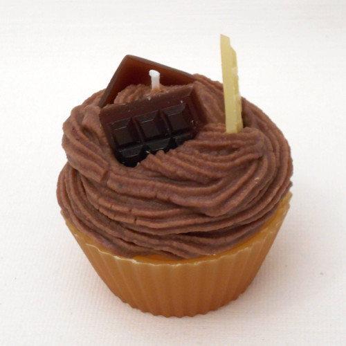 Svíčka cupcake s pařížskou šlehačkou a čokoládou — foto 3
