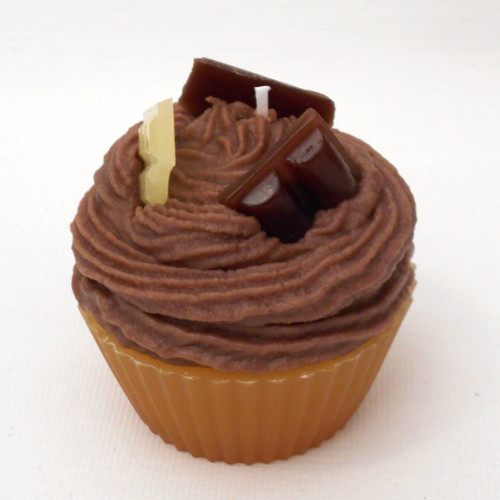 Svíčka cupcake s pařížskou šlehačkou a čokoládou — foto 5