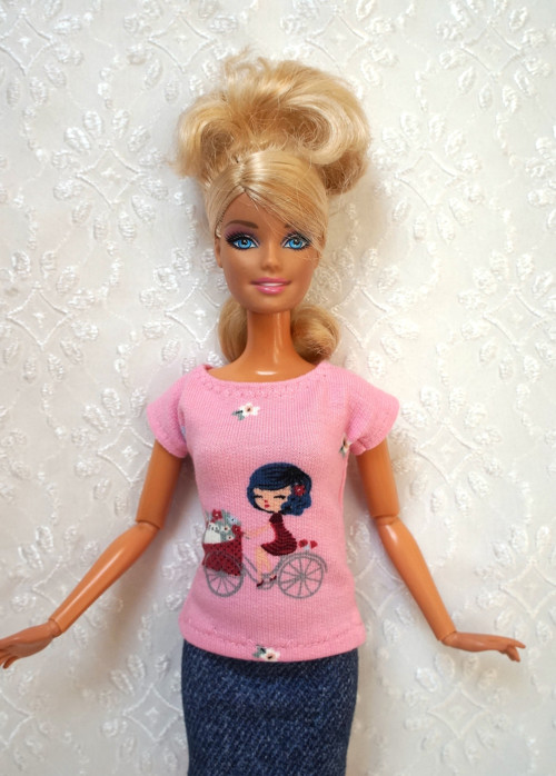 Tričko + jeans sukně — foto 2