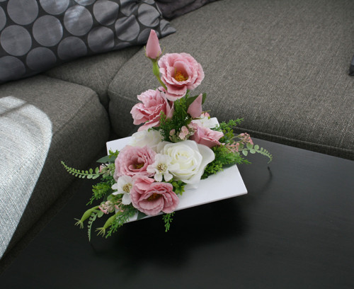 Ikebana s růžemi a eustomami bílorůžová — foto 3
