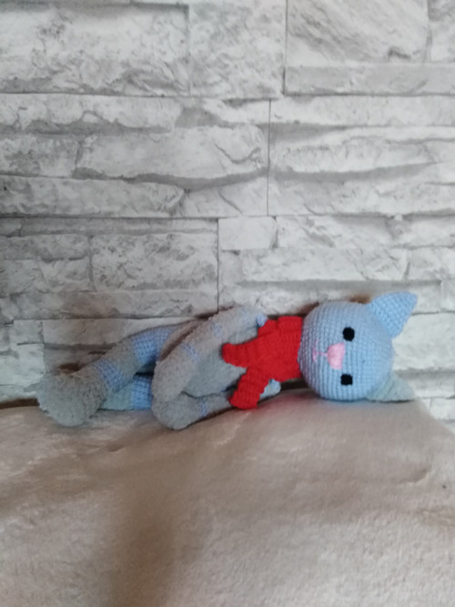 Kocourek modrošedý háčkovaný — foto 5
