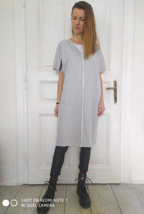 ŠEDÉ oversize ŠATY — foto 2