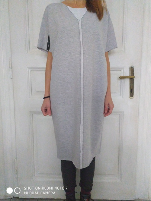 ŠEDÉ oversize ŠATY — foto 6