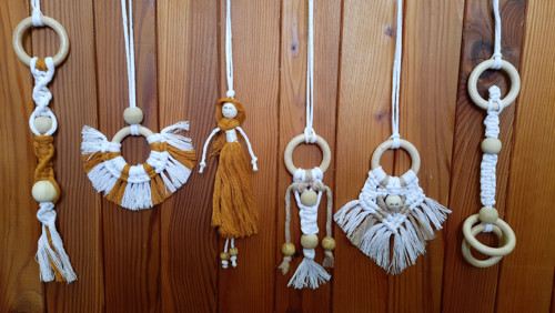 Edukační macramé hračky na hrazdičku — foto 3