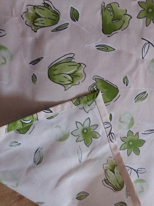 Ubrus tulipány - SLEVA ze 104,- — foto 3