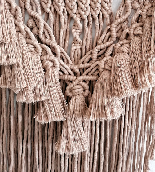 Macrame dekorace v kávové barvě — foto 3