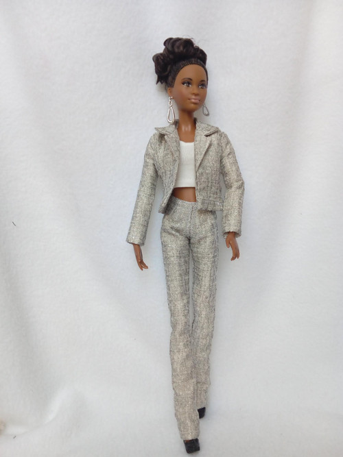 Kostýmek pro Barbie — foto 4