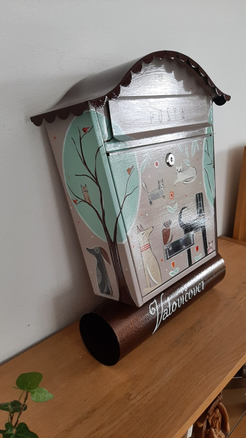 Maľovaná schránka - psíček a mačička — foto 3