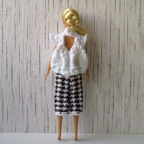 Oblečky pro Barbie - tričko, sukně — foto 5