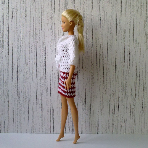 Oblečky pro Barbie - šaty, kabátek — foto 3