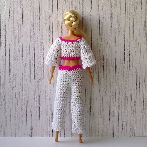 Oblečky pro Barbie - triko, kalhoty — foto 3