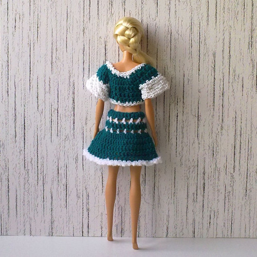 Oblečky pro Barbie - triko, sukně — foto 3